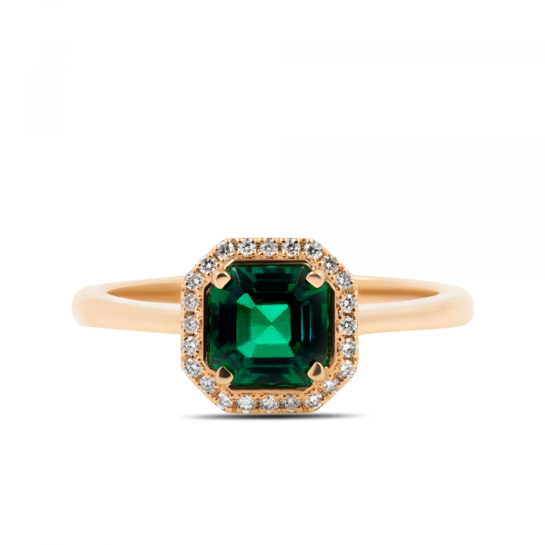 Gold Ring With Emerald And Diamonds