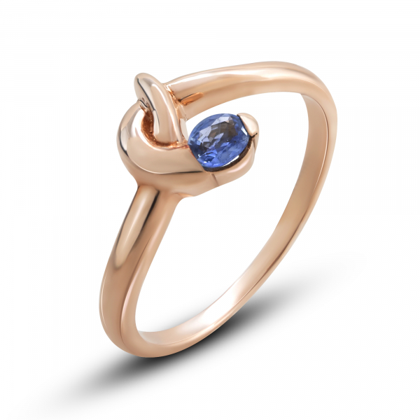  Gold Ring With Sapphire