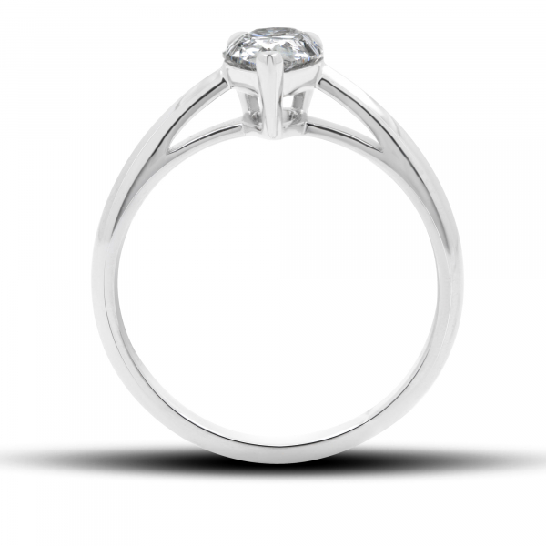 White Gold Ring With Diamond