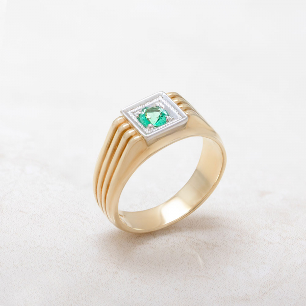 Men's Yellow Gold Ring With  Emerald